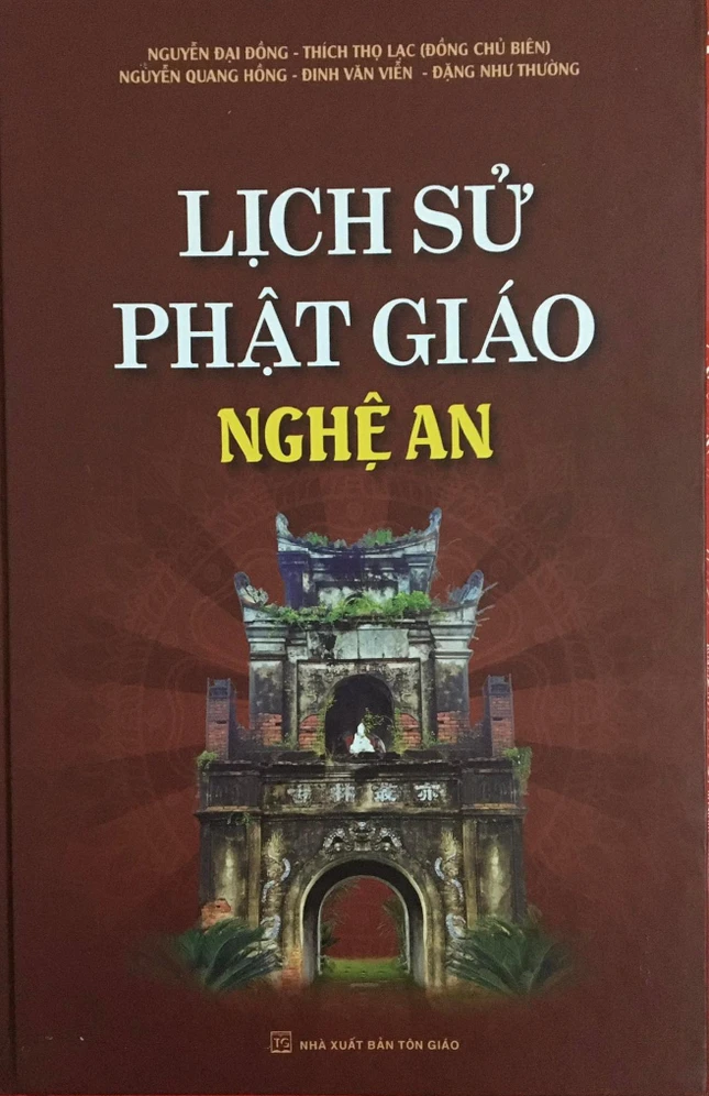 Đây là quyển sách phác thảo và khái quát bức tranh tổng thể của Phật giáo Nghệ An từ khi du nhập cho đến ngày nay Đây là quyển sách phác thảo và khái quát bức tranh tổng thể của Phật giáo Nghệ An từ khi du nhập cho đến ngày nay
