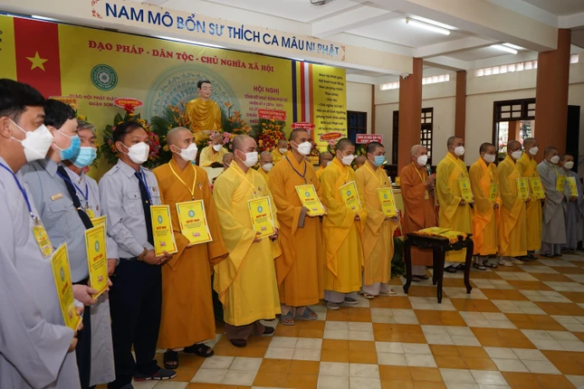 Tân Ban Trị sự Phật giáo quận Sơn Trà, nhiệm kỳ 2021-2026 nhận quyết định chuẩn y nhân sự