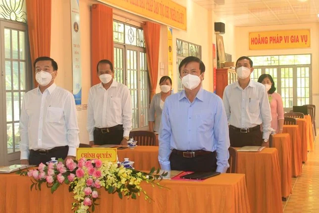 Đại biểu chính quyền tham dự đại hội