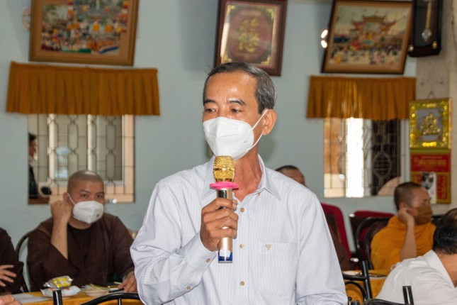 Ông Trương Văn Trung, Phó Chủ tịch Ủy ban MTTQVN TP.Thủ Đức phát biểu tại phiên họp Ông Trương Văn Trung, Phó Chủ tịch Ủy ban MTTQVN TP.Thủ Đức phát biểu tại phiên họp