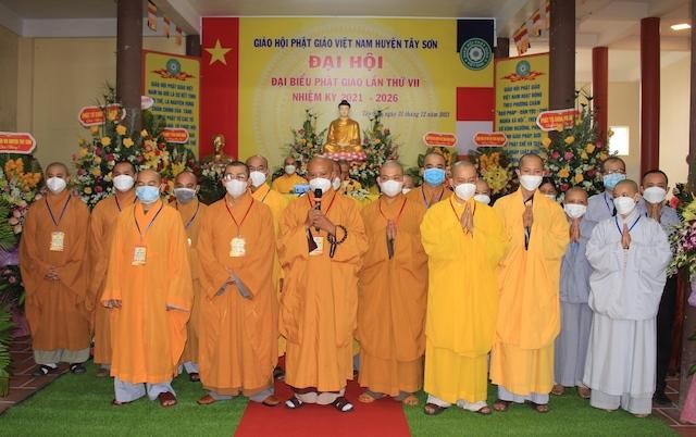 Tân Ban Trị sự Phật giáo huyện Tây Sơn, nhiệm kỳ 2021-2026 ra mắt và phát biểu nhận nhiệm vụ tại đại hội Tân Ban Trị sự Phật giáo huyện Tây Sơn, nhiệm kỳ 2021-2026 ra mắt và phát biểu nhận nhiệm vụ tại đại hội