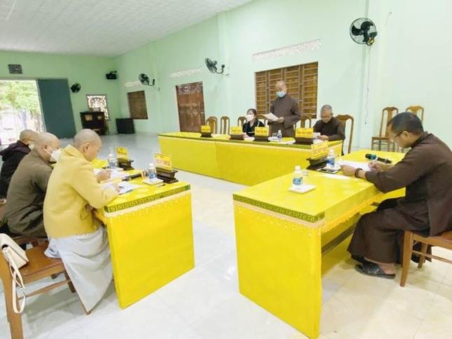 Quang cảnh phiên họp