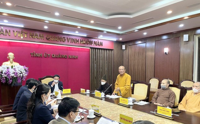 Thượng tọa Thích Đạo Hiển thông qua dự thảo kế hoạch tổ chức đại hội