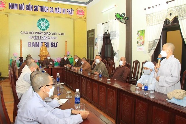 Chư Ni phát biểu ý kiến