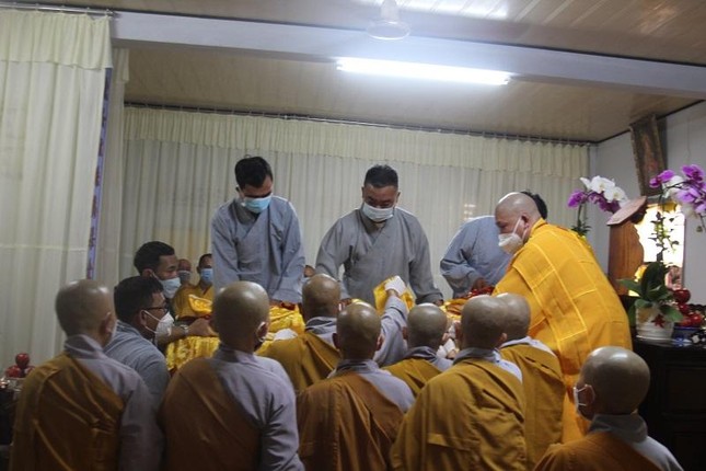 Tiễn biệt ân sư