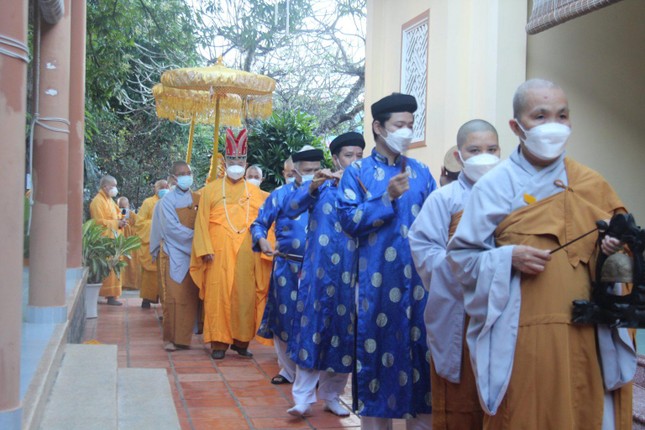 Cung thỉnh chư tôn đức quang lâm