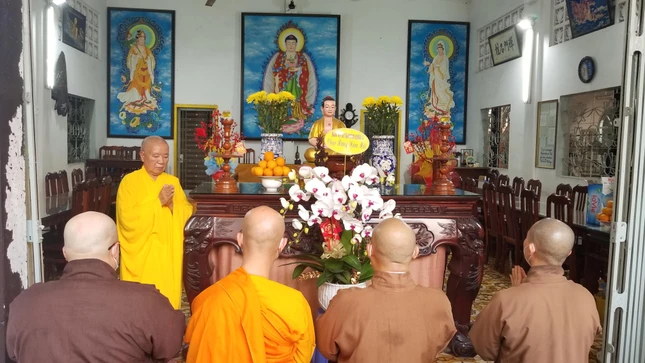 Khánh tuế Hòa thượng chùa Linh Hương (quận 4, TP.HCM) Khánh tuế Hòa thượng chùa Linh Hương (quận 4, TP.HCM)