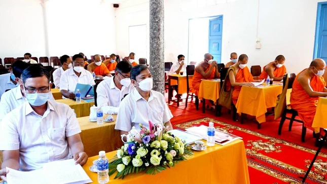 Lãnh đạo chính quyền tham dự hội nghị Lãnh đạo chính quyền tham dự hội nghị