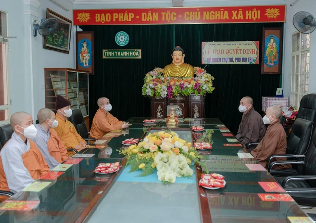 Buổi lễ được tổ chức nội bộ đảm bảo công tác phòng, chống dịch Covid-19 Buổi lễ được tổ chức nội bộ đảm bảo công tác phòng, chống dịch Covid-19