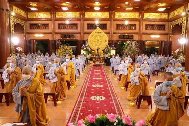 Nghi thức khai đàn Dược Sư cầu an đầu năm