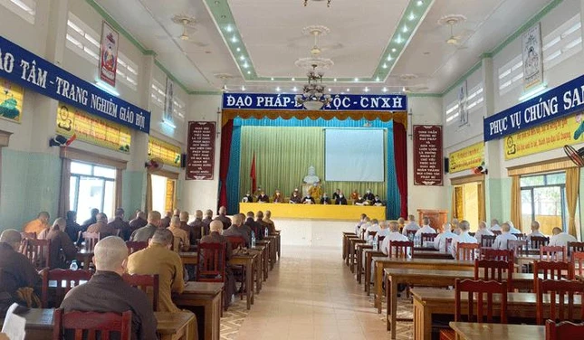 Quang cảnh buổi họp Quang cảnh buổi họp