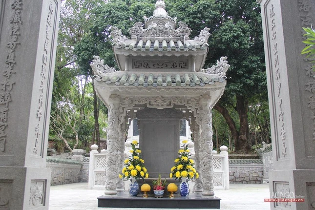 Văn bia hành trạng Đức Đệ nhất Tăng Thống Thích Tịnh Khiết