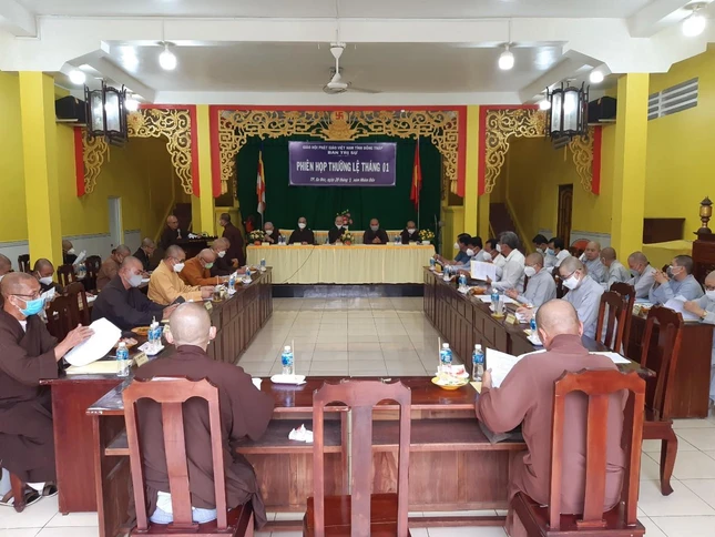 Quang cảnh phiên họp