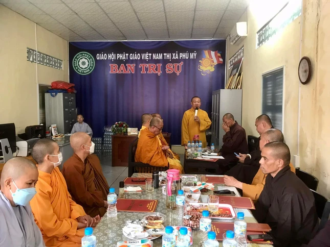 Thượng tọa Thích Nguyên Thái phát biểu khai mạc