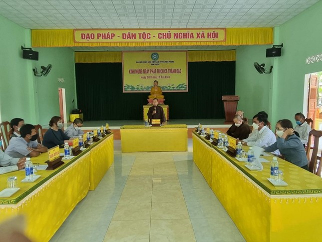 Quang cảnh phiên họp