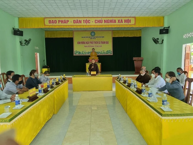 Quang cảnh phiên họp