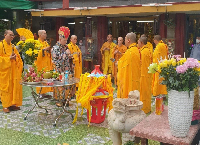 Trai đàn chẩn tế, cầu siêu bạt độ chư vị hương linh tại chùa Văn Thánh