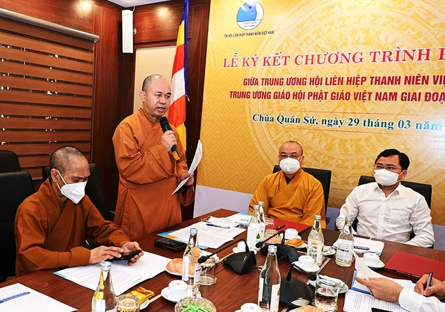 Thượng tọa Thích Đức Thiện phát biểu