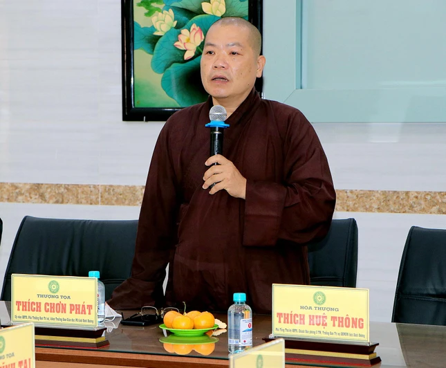 Thượng tọa Thích Chơn Phát phát biểu