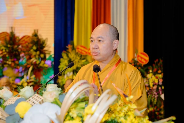 Thượng tọa Thích Đức Thiện phát biểu khai mạc
