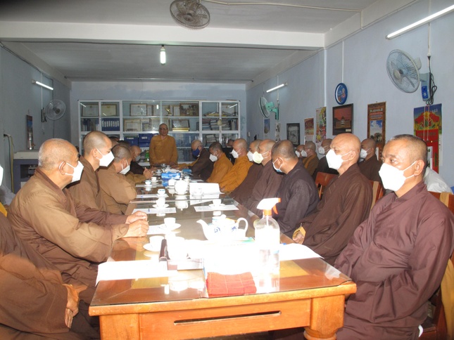 Quang cảnh phiên họp