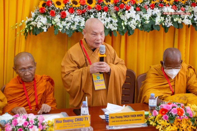 Hòa thượng Thích Thiện Nhơn ban đạo từ