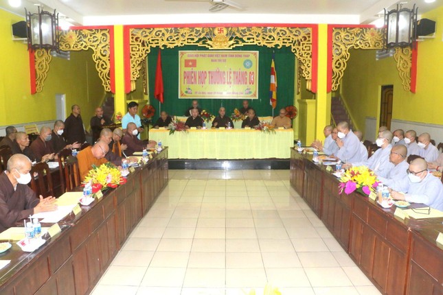 Quang cảnh phiên họp