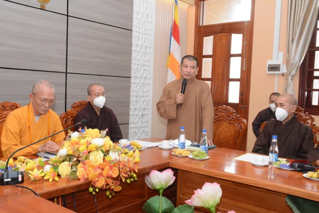 Thượng tọa Thích Phước Chí phát biểu