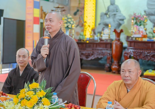 Thượng tọa Thích Tâm Đức đúc kết phiên họp Thượng tọa Thích Tâm Đức đúc kết phiên họp