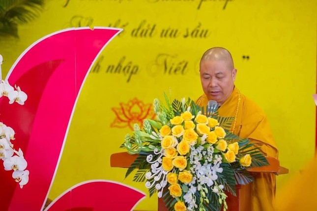 Thượng tọa Thích Thọ Lạc đọc Thông điệp Đại lễ Phật đản Phật lịch 2566 của Đức Quyền Pháp chủ GHPGVN