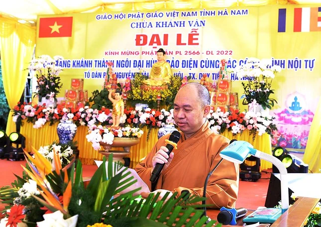 Thượng tọa Thích Đức Thiện đọc Diễn văn Phật đản Phật lịch 2566 của Hòa thượng Chủ tịch Hội đồng Trị sự GHPGVN