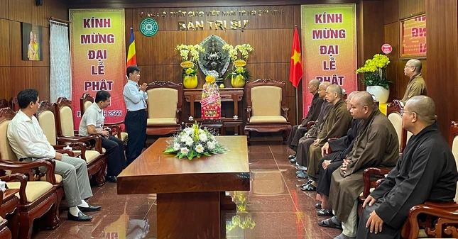 Ông Nguyễn Văn Lượng phát biểu