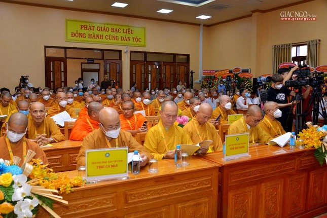 Chư tôn đức đại biểu