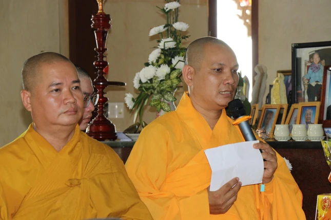 Đại đức Thích Trí Sơn dâng lời cảm niệm