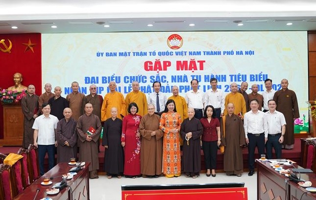 Buổi gặp mặt đại biểu chức sắc, nhà tu hành tiêu biểu do Ủy ban MTTQVN TP.Hà Nội tổ chức