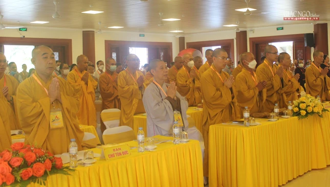 Niệm Phật cầu gia hộ