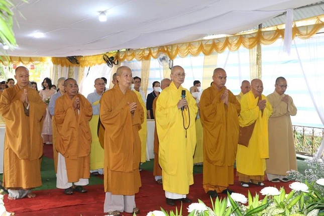 Niệm Phật cầu gia hộ