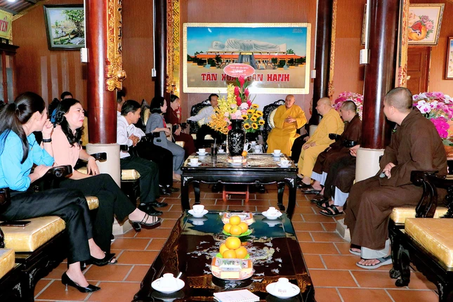 Quang cảnh buổi gặp mặt Quang cảnh buổi gặp mặt