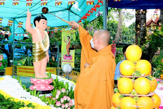 Nghi thức Tắm Phật truyền thống Nghi thức Tắm Phật truyền thống