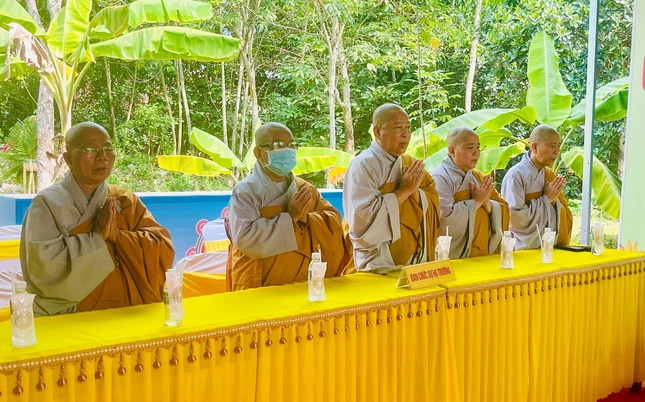 Chư Ni trong Ban Chức sự hạ trường Chư Ni trong Ban Chức sự hạ trường