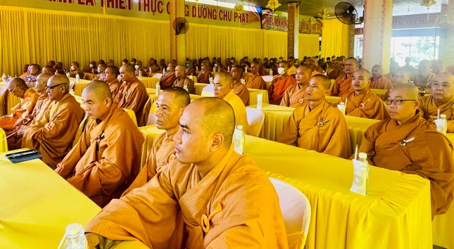 Chư Tăng tham dự buổi lễ Chư Tăng tham dự buổi lễ