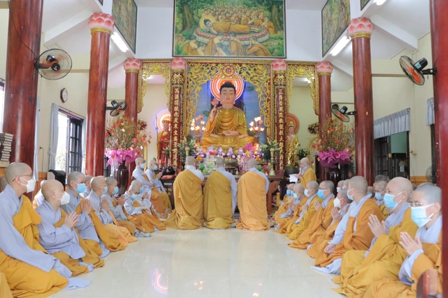 Chư Ni chùa Phước Long lần lượt 3 vị tác pháp an cư