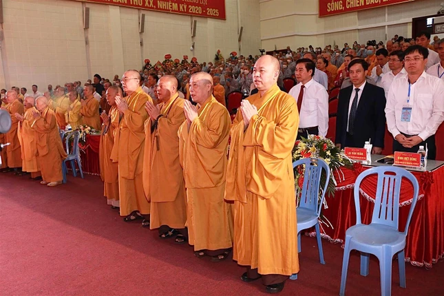 Niệm Phật cầu gia hộ