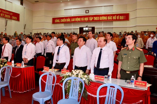 Đại biểu chính quyền tham dự đại hội