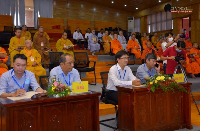 Đại biểu tham dự Đại biểu tham dự