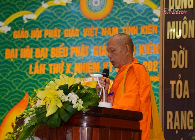 Hòa thượng Danh Đổng thay mặt Ban Trị sự Phật giáo tỉnh khóa IX tuyên bố mãn nhiệm