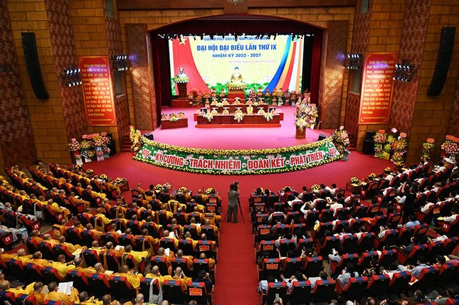 Quang cảnh đại hội