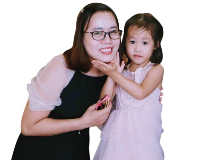 Chị Nguyễn Thị Nga và con gái