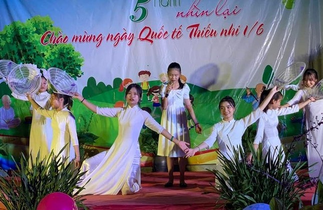 Những tiết mục văn nghệ đặc sắc trong đêm 1-6 tại chùa Đại Tuệ Những tiết mục văn nghệ đặc sắc trong đêm 1-6 tại chùa Đại Tuệ