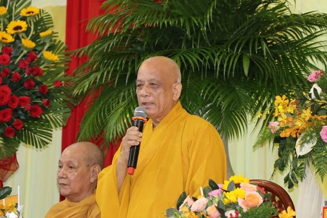 Hòa thượng Thích Lệ Đức ban đạo từ